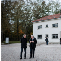 DFB Kulturstiftung besucht KZ-Gedenkstätte Dachau